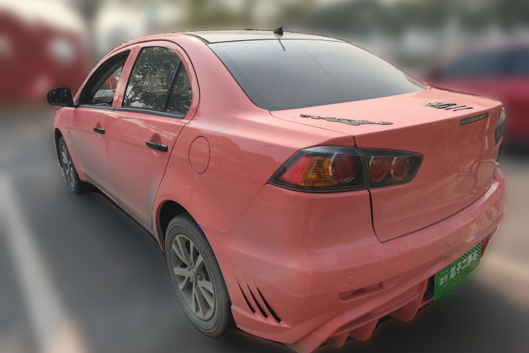 三菱 翼神 2013款 时尚版 1.8L 手动舒适型车身外观5