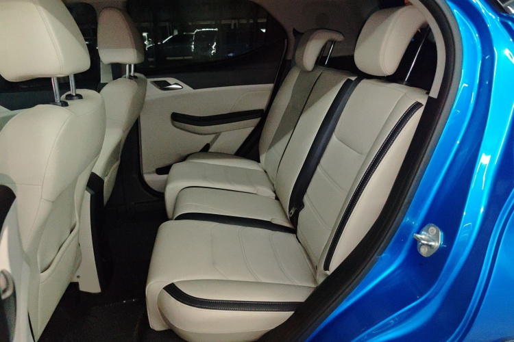 比亚迪 元Pro 2021款 要爱一生版中控内饰7004