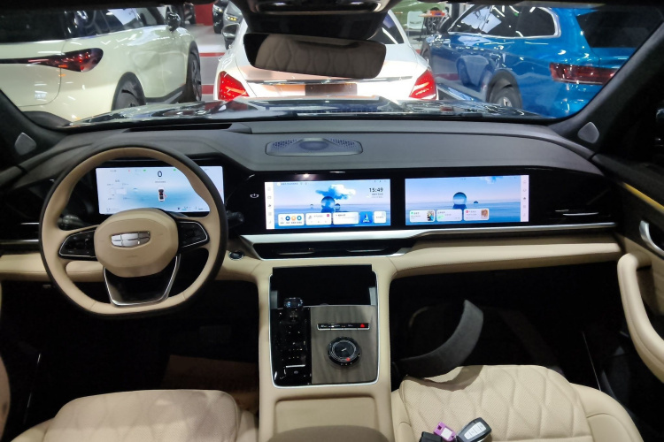 吉利汽车 星越L 2025款 东方曜 2.0TD 自动四驱望月版中控内饰7002