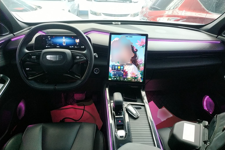 吉利汽车 2023款 博越COOL 1.5TD 智慧型中控内饰7002