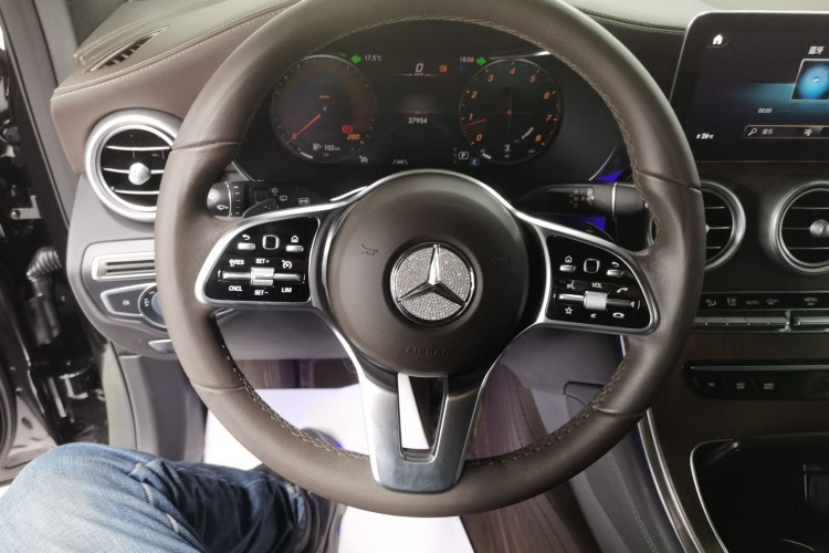 奔驰GLC 2022款 改款 GLC 300 L 4MATIC 动感型中控内饰13