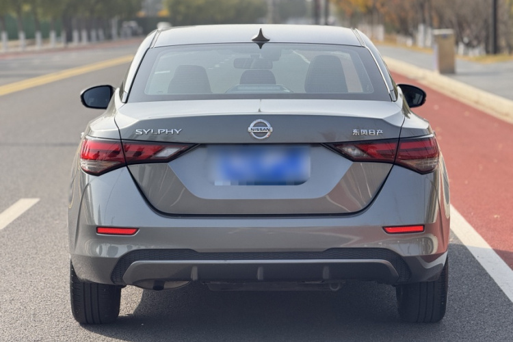 日产 轩逸 2021款 1.6L XL CVT悦享版车身外观6003