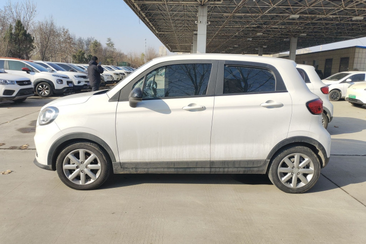 零跑汽车 零跑T03 2022款 炫晶版车身外观4