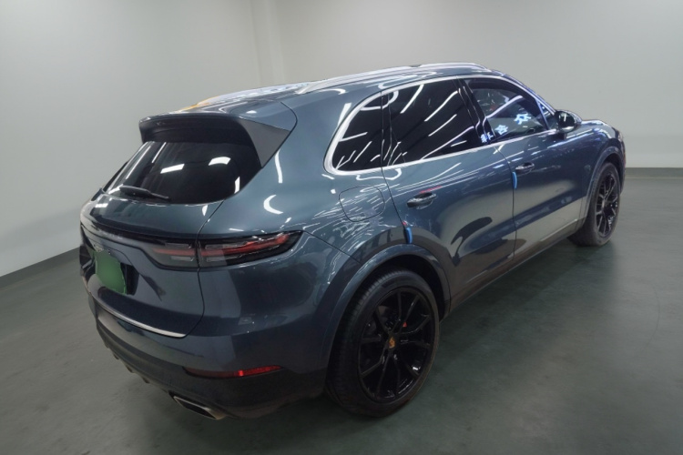 保时捷 2018款 Cayenne 3.0T车身外观7