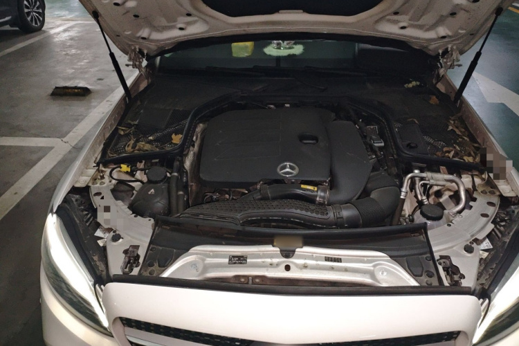 奔驰C级 2019款 改款 C 260 L 运动版局部细节24