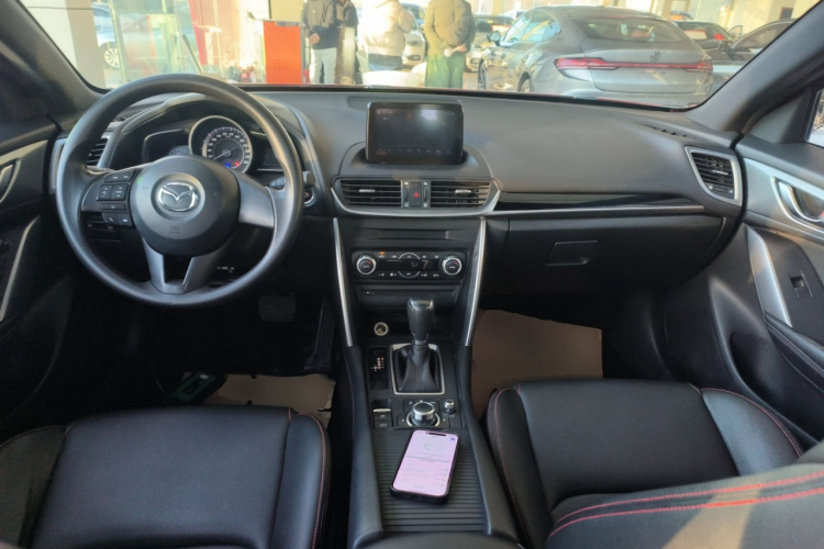 马自达CX-4 2016款 2.0L 自动两驱蓝天探索版中控内饰7002