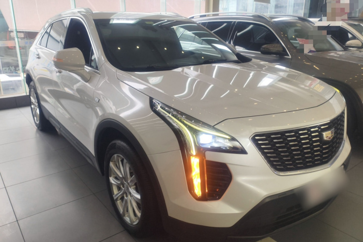 凯迪拉克XT4 2020款 改款 28T 两驱技术型车身外观3