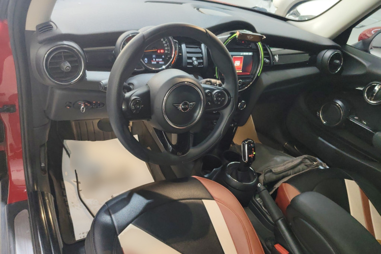 MINI 2019款 1.5T ONE PLUS中控内饰7002