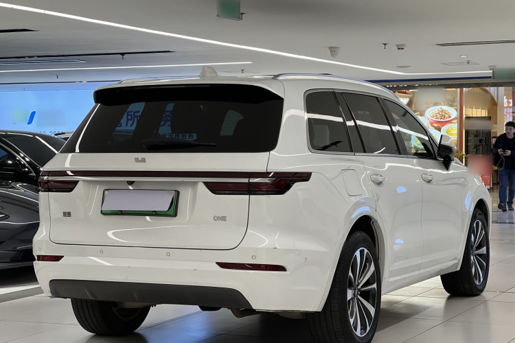 理想汽车 理想ONE 2021款 增程6座版车身外观6005