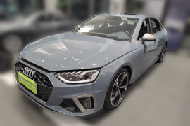 奥迪A4L 2022款 40 TFSI quattro RS套件燃速型