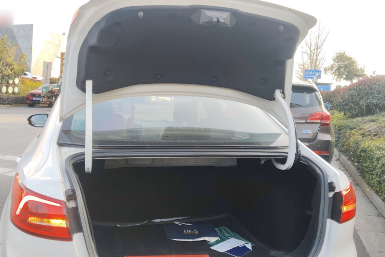 福特 福睿斯 2015款 1.5L 自动时尚型机舱底盘23