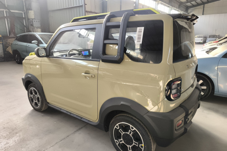 吉利银河 2025款 210km 熊猫骑士车身外观4