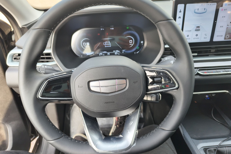 吉利汽车 帝豪 2025款 第4代 1.5L 手动龙腾版中控内饰13