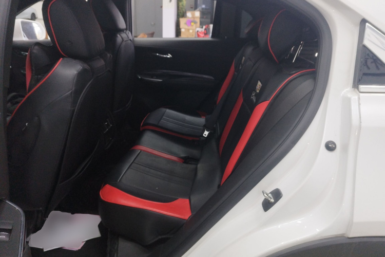 凯迪拉克XT4 2021款 28T 两驱技术型中控内饰7004