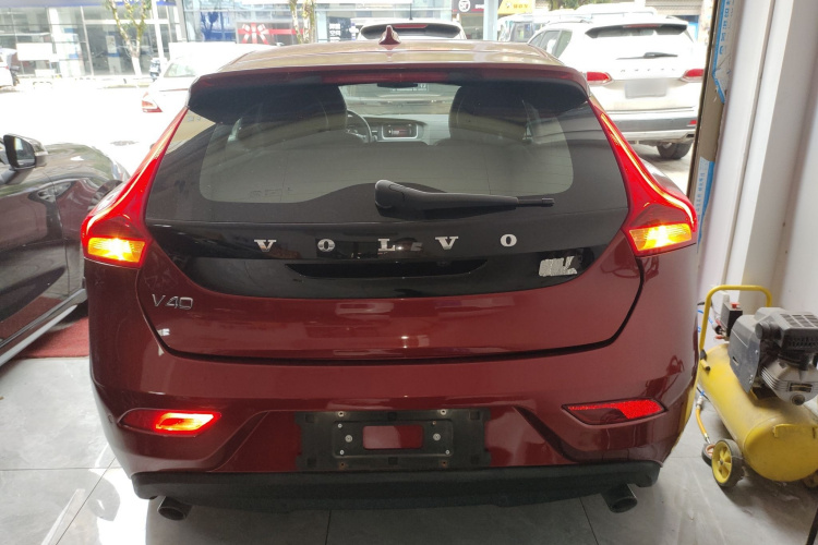 沃尔沃V40 2015款 1.6T 智雅版车身外观6