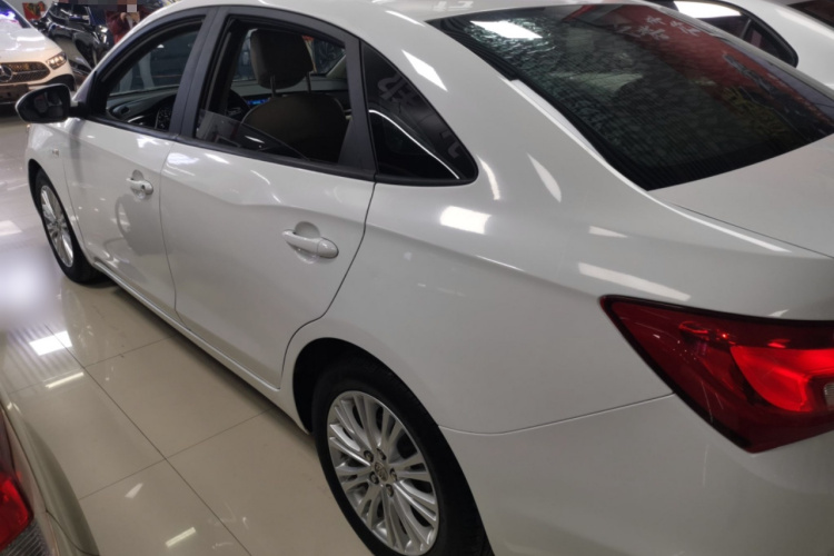 别克 英朗 2017款 15N 自动精英型车身外观6003