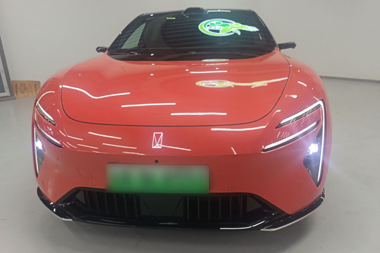 阿维塔06 2025款 Ultra纯电版车身外观2