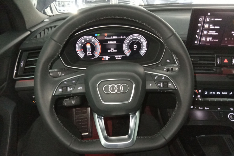 奥迪Q5L 2023款 40T 豪华动感型局部细节13