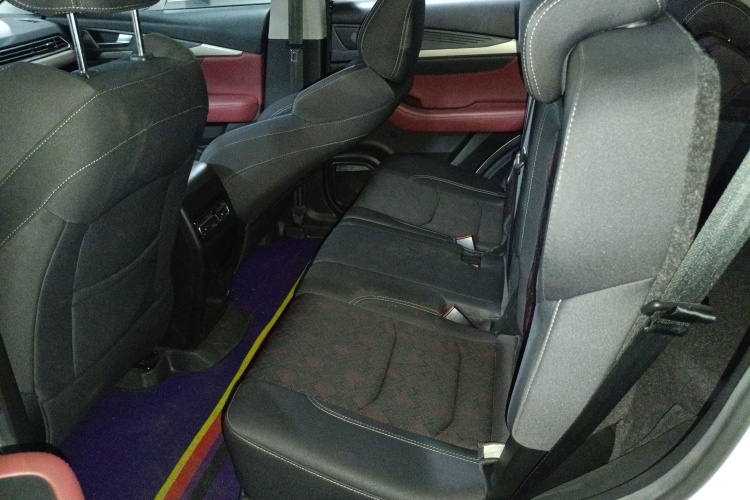 捷途X70 2023款 1.5T DCT超越PRO版 7座中控内饰21