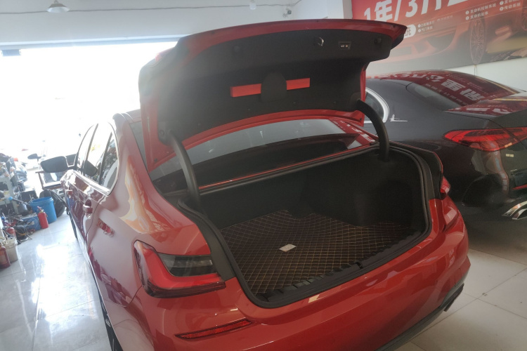 宝马3系 2022款 325Li M运动套装机舱底盘23