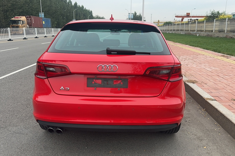 奥迪A3 2015款 Sportback 40 TFSI 自动舒适型车身外观6004