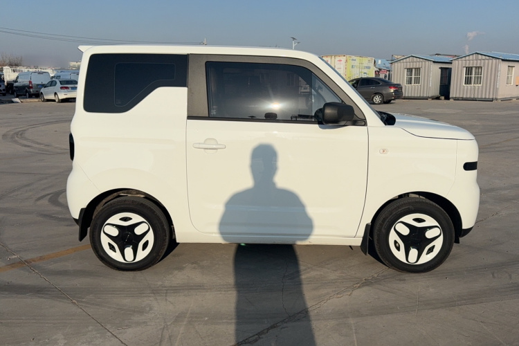 吉利银河 熊猫 2025款 210km 元气熊车身外观6003