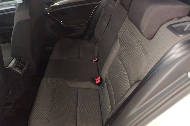 大众 高尔夫(进口) 2019款 1.8TSI 旅行版中控内饰7004