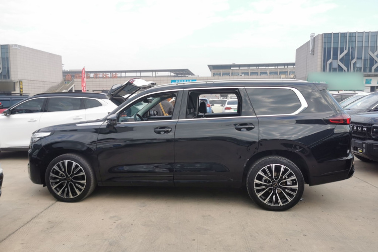 星途揽月 2021款 400T 四驱星尊Pro版 7座车身外观4