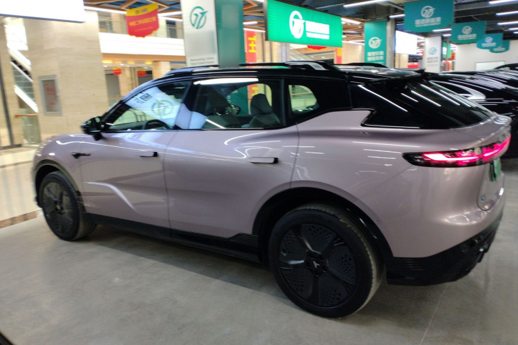 岚图汽车 岚图知音 2024款 超长续航智享版车身外观4