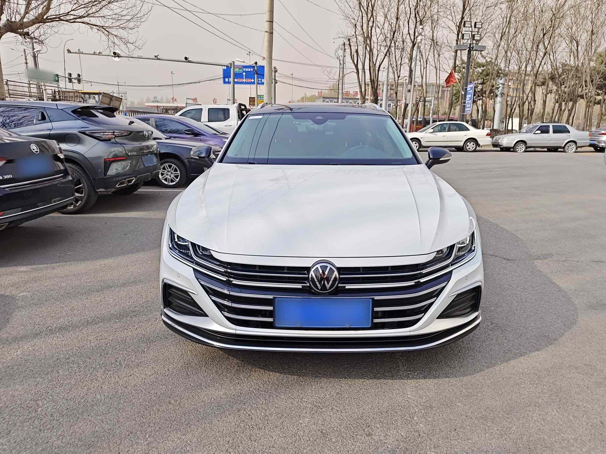 一汽-大众CC 2023款 猎装车 380TSI 猎心版(2)