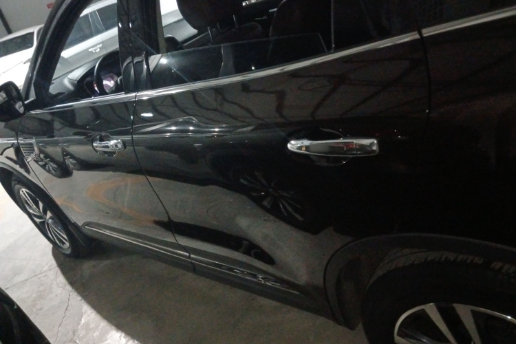 雷诺 科雷傲 2018款 2.0L 两驱120周年限量版车身外观4