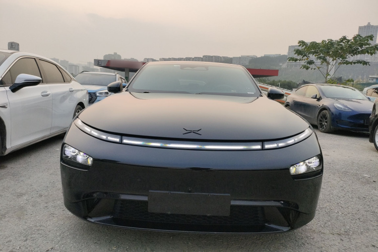 小鹏P7 2022款 562E性能版车身外观6001