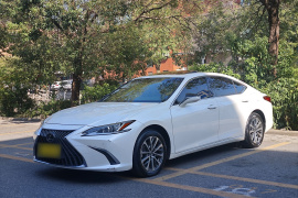 雷克萨斯ES 2023款 200 豪华版