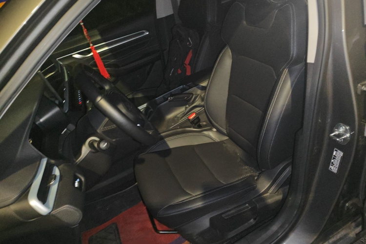 吉利汽车 帝豪 2025款 第4代 1.5L 手动龙腾版局部细节19