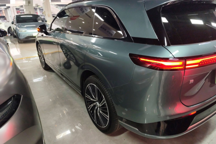 小鹏G9 2024款 570 Max车身外观4