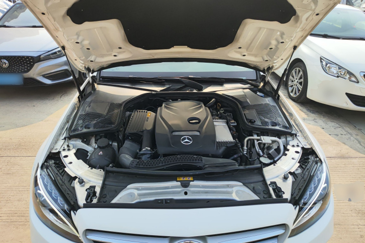 奔驰C级 2018款 C 200 L 运动版局部细节24