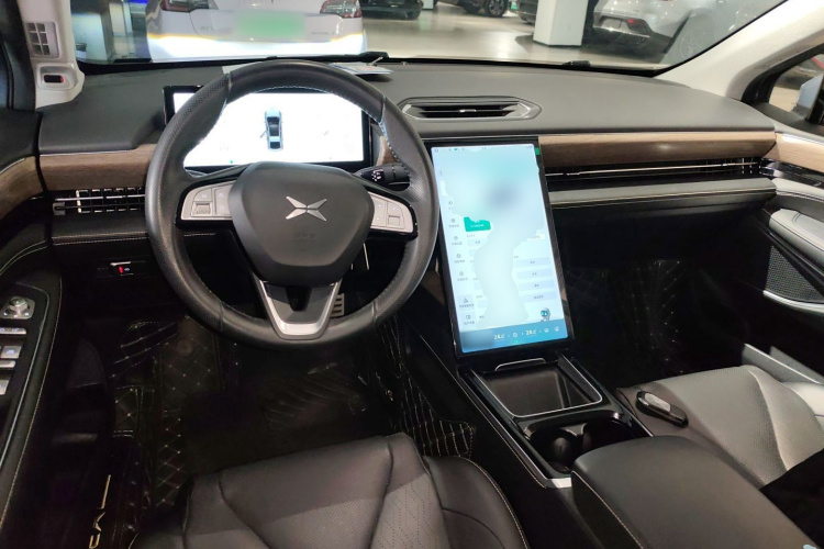 小鹏P5 2021款 550P中控内饰12