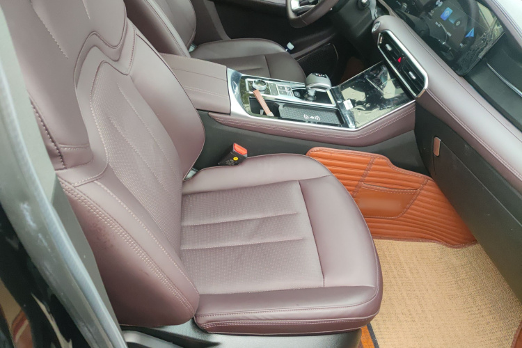 捷途X90 2023款 子龙 2.0T DCT常胜版 7座局部细节41