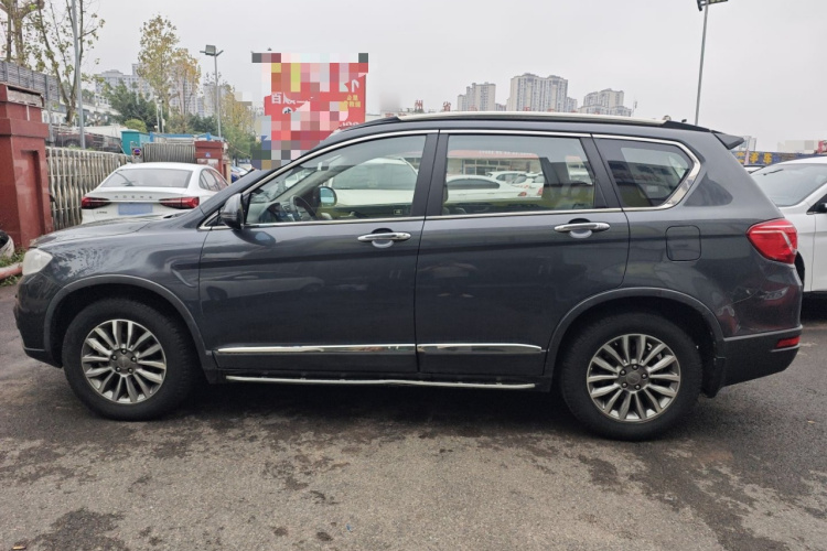 哈弗H6 2015款 运动版 1.5T 自动两驱豪华型车身外观4