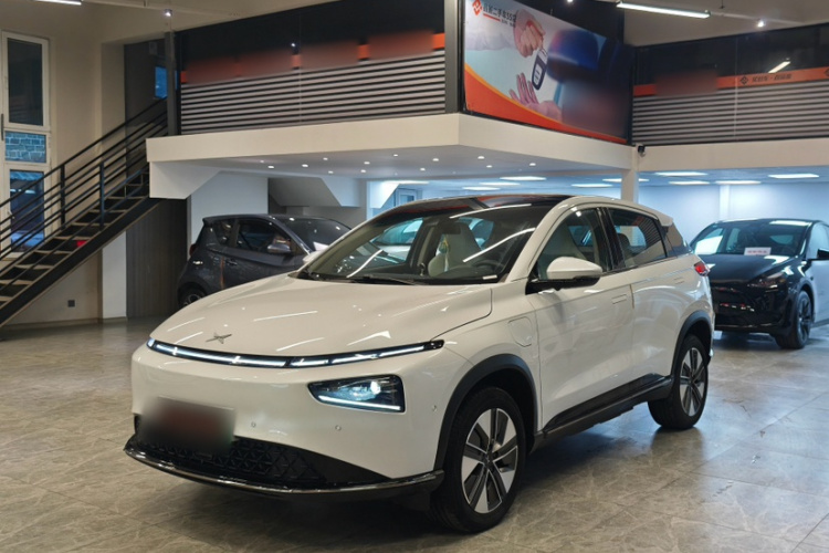 小鹏G3 2021款 G3i 460N车身外观1