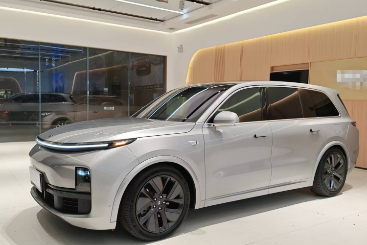 理想汽车 理想L9 2023款 Pro车身外观1