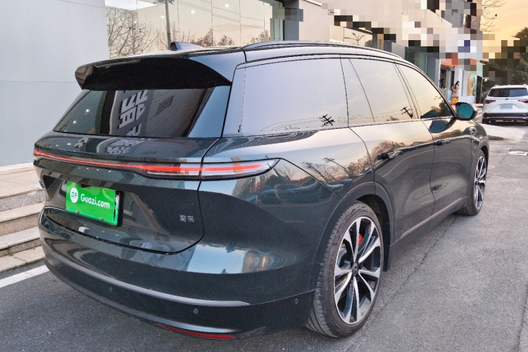 蔚来ES8 2023款 100kWh 签名版车身外观7