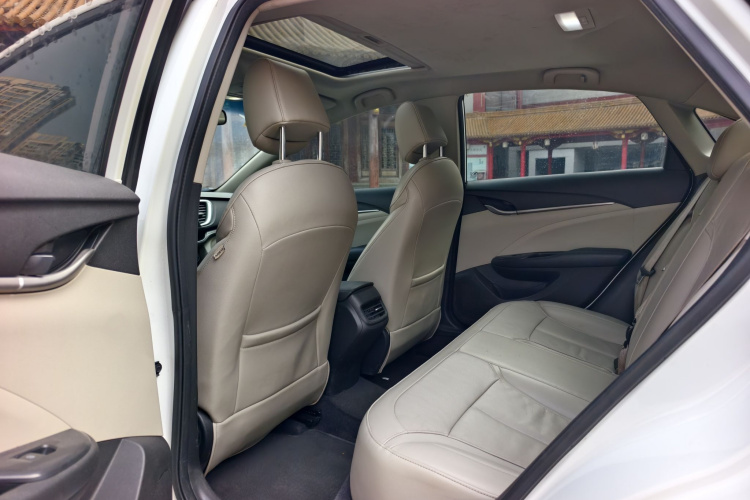 别克 英朗 2018款 15T 手动精英型 国V中控内饰7002