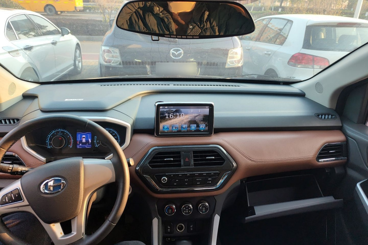 北汽昌河M70 2017款 1.5L 手动航空舱中控内饰12