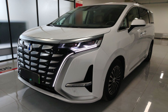 腾势D9 2022款 DM-i 970 四驱旗舰型