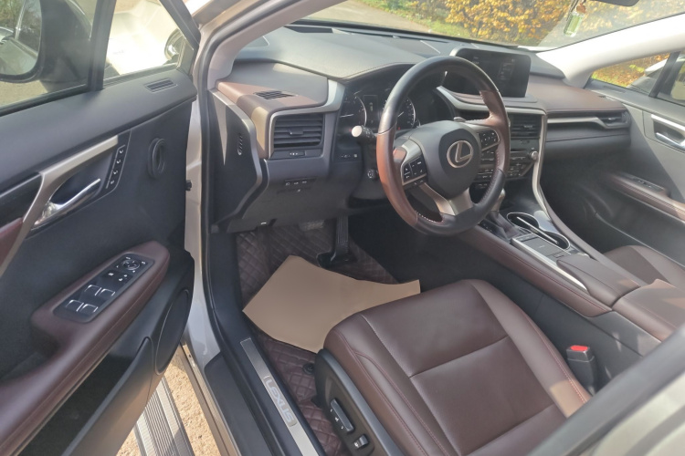 雷克萨斯RX 2020款 改款 300 四驱典雅版中控内饰7002