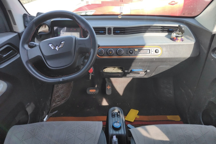 五菱汽车 宏光MINIEV 2022款 轻松款 三元锂中控内饰12