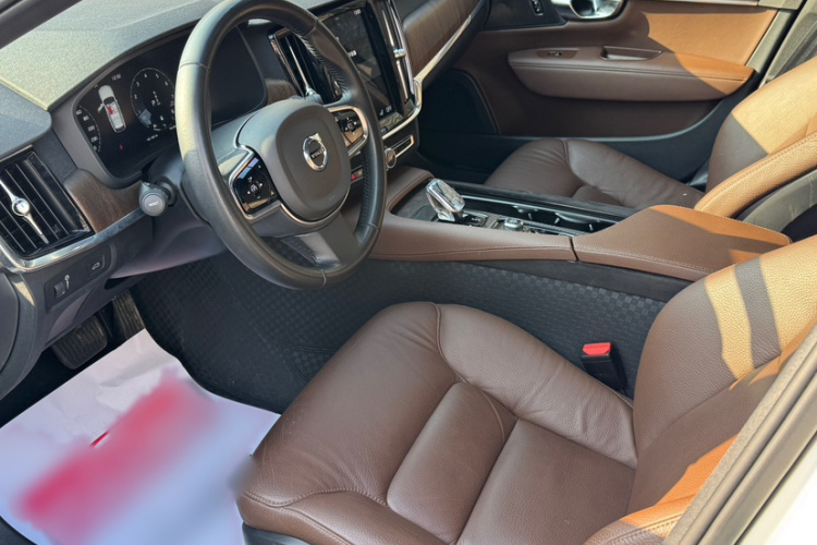 沃尔沃V90 2021款 Cross Country B5 AWD 智远版中控内饰7005