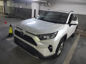 丰田 RAV4荣放 2021款 2.0L CVT两驱风尚PLUS版