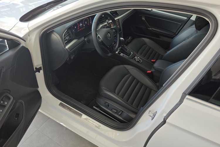 大众 凌渡 2021款 280TSI DSG舒适版中控内饰7003